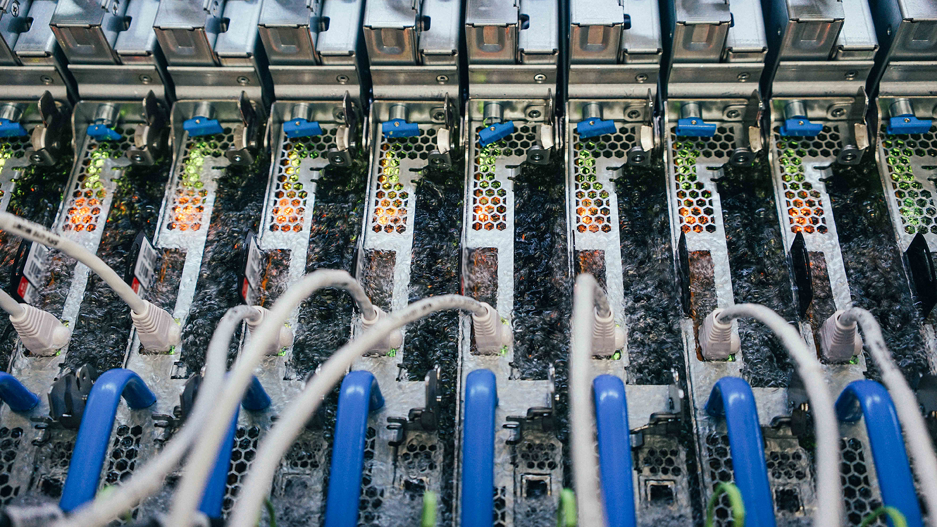 To cool datacenter servers, Microsoft turns to boiling liquid